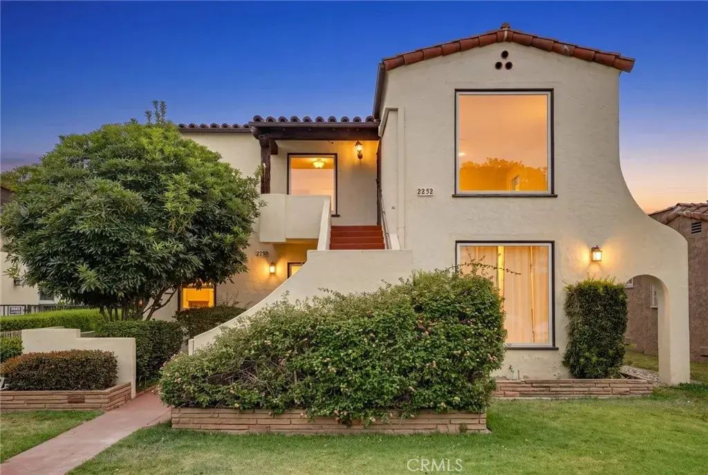 2250 Magnolia, Long Beach