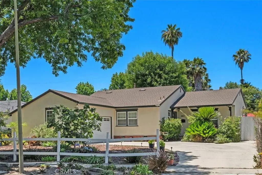 6613 Randi Avenue, Woodland Hills