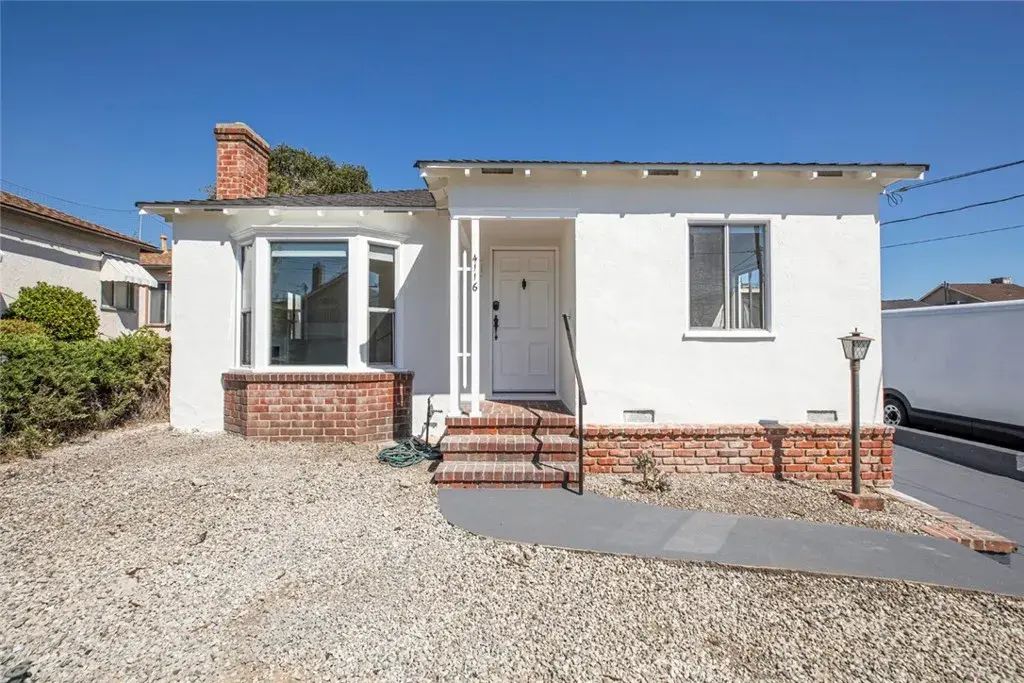 4116 Briggs Avenue, Montrose