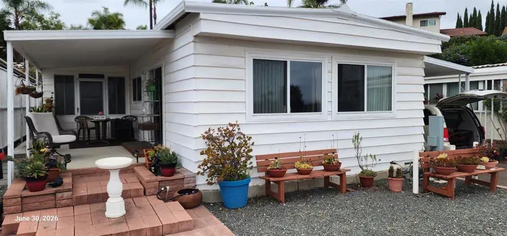 245 W Bobier Drive 06, Vista