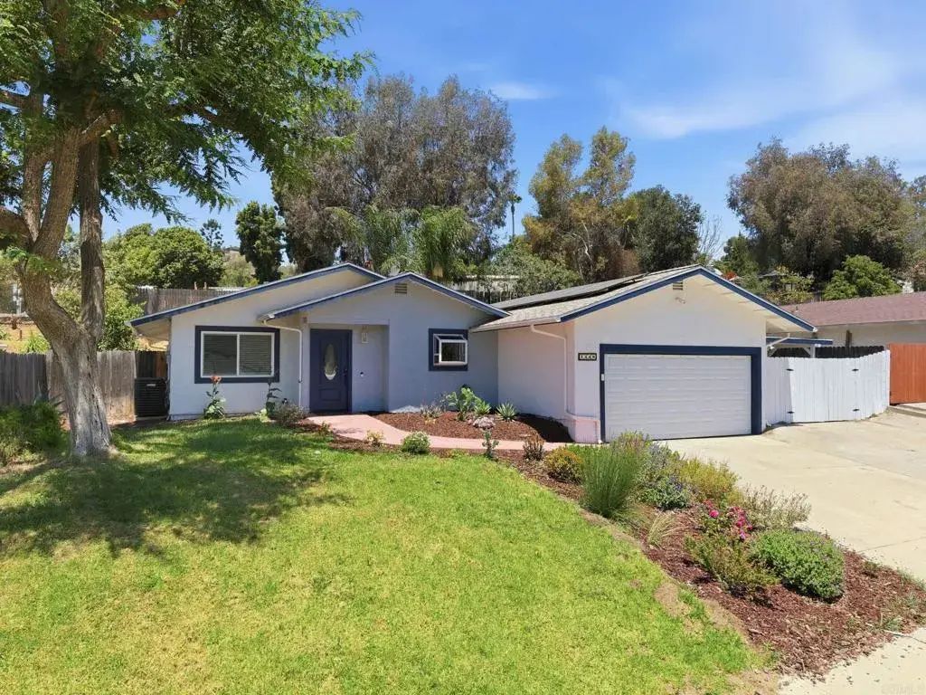 1448 Esperanza Way, Escondido