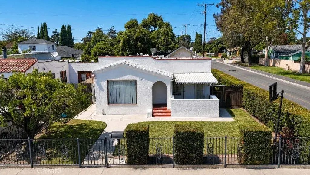 335 Beverly, Santa Ana