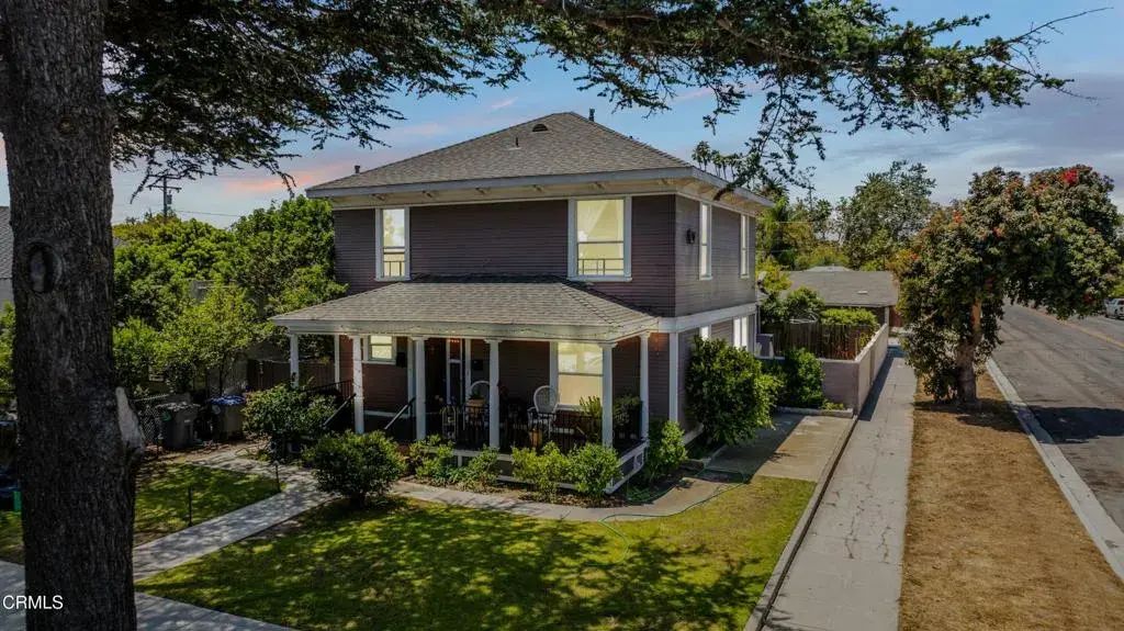 201-203 S E Street, Oxnard