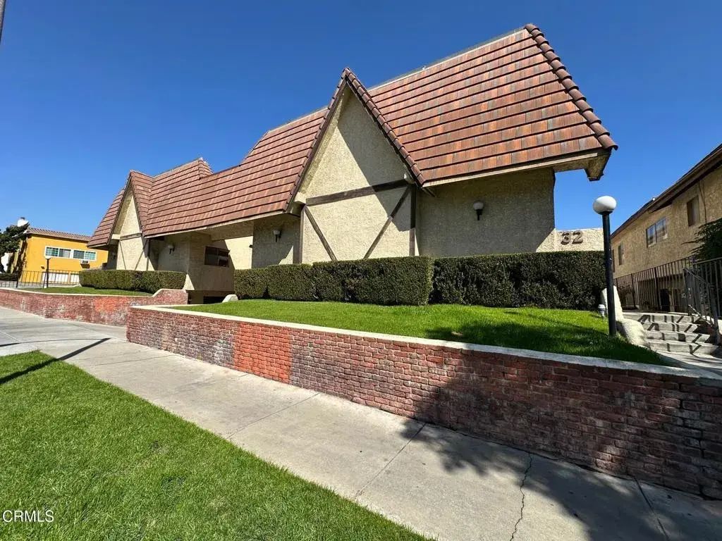 32 N 3rd Street F, Alhambra