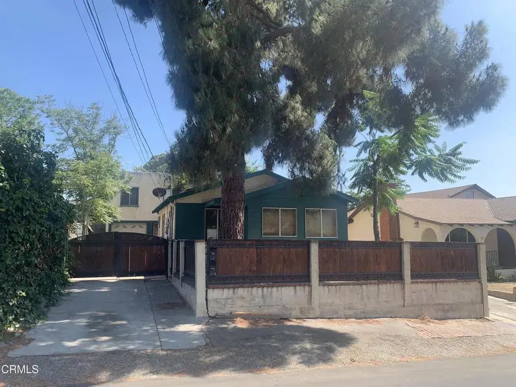 7832 Forsythe Street, Sunland