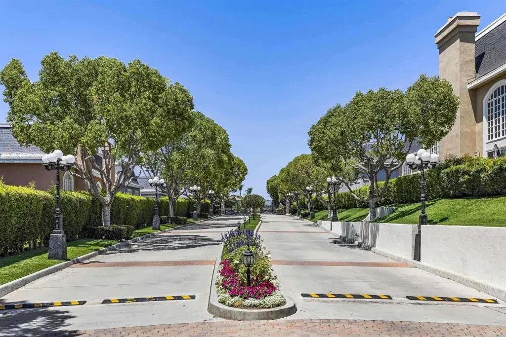 7490 Via De Fortuna, Carlsbad