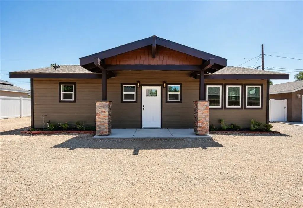 4809 Charlotte Way, Riverside