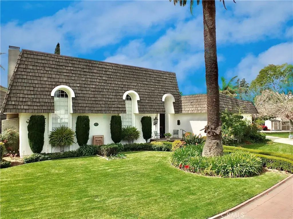 42 La Linda, Long Beach