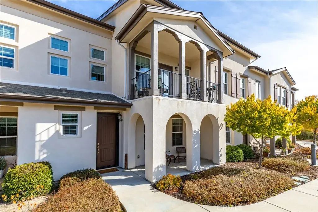 9354 Riberena, Atascadero