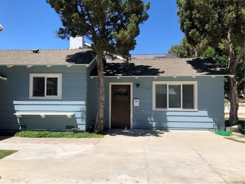 7447 Etiwanda Avenue, Reseda
