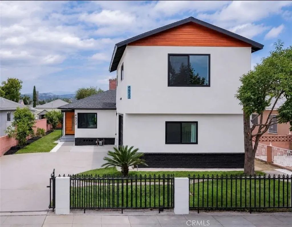 4922 Columbia, Pico Rivera