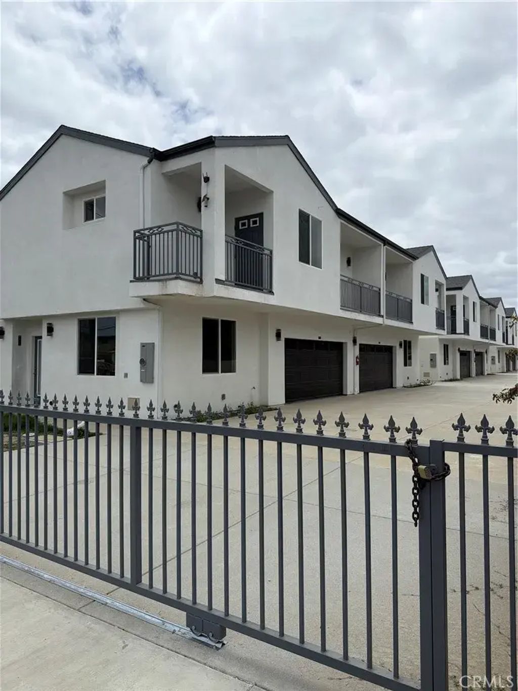 1439 S Palomares, Pomona
