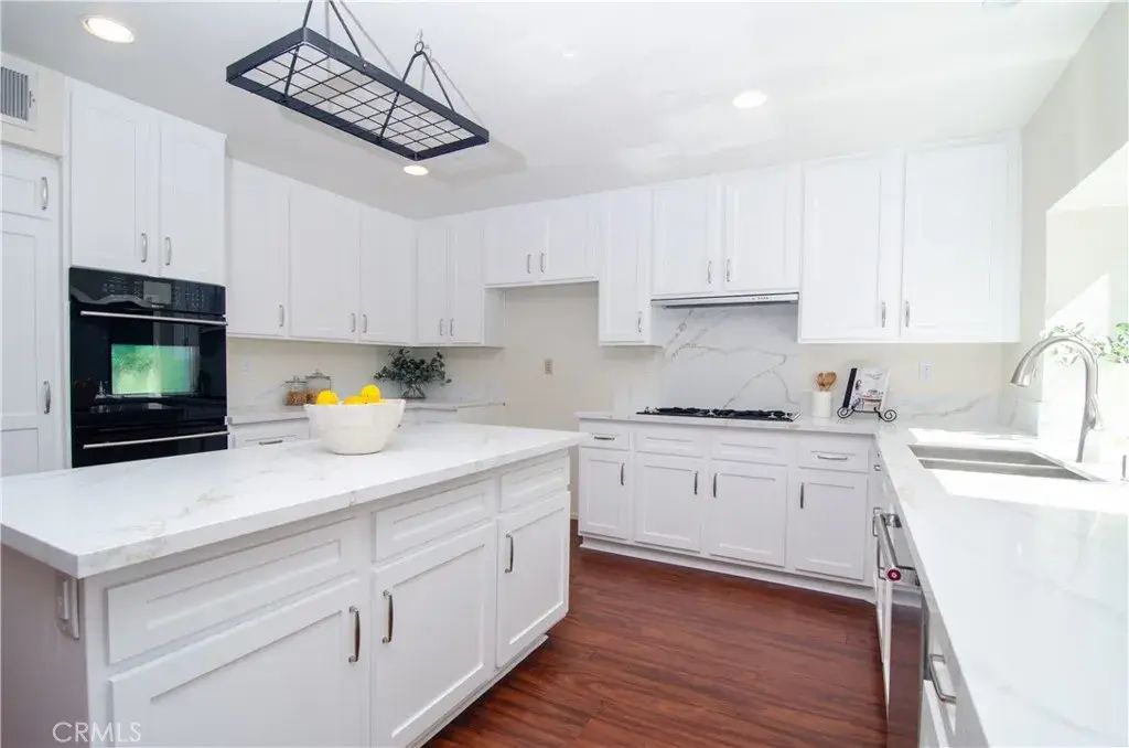 24371 Crestview Drive, Newhall