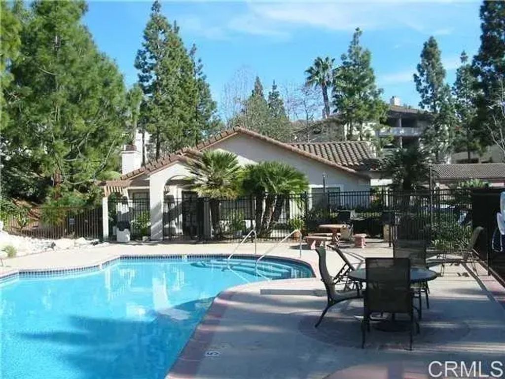 3545 Paseo De Francisco 225, Oceanside