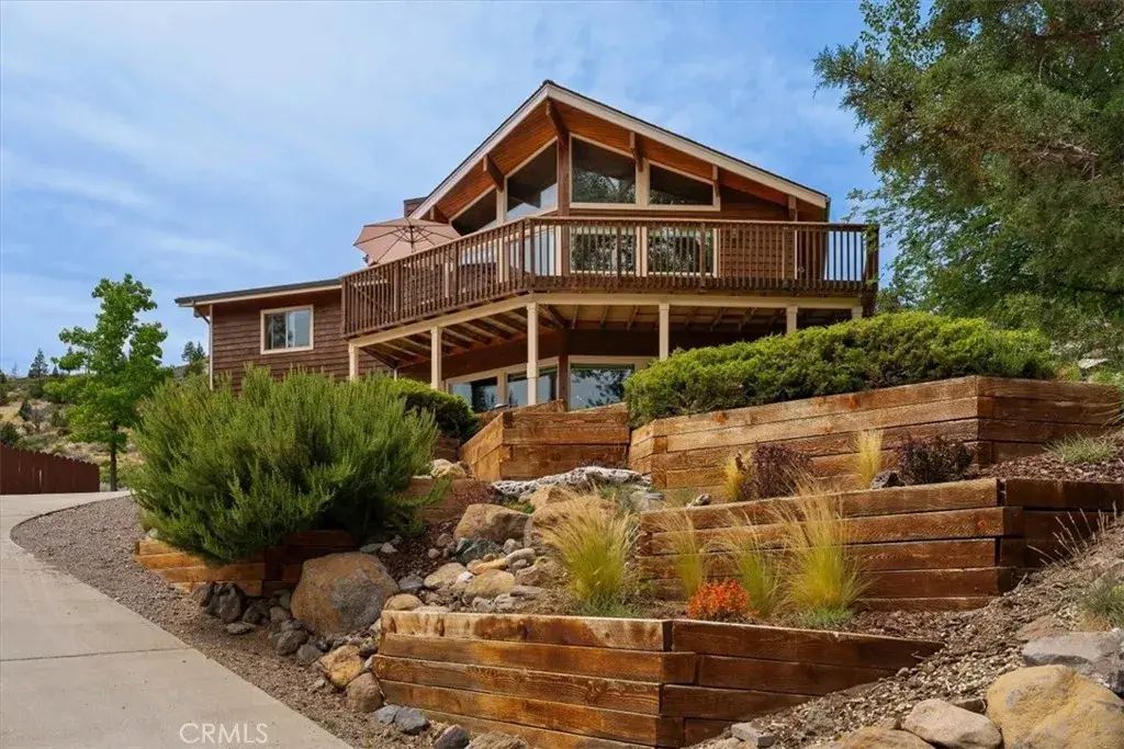 6104 Palmer Drive, Weed