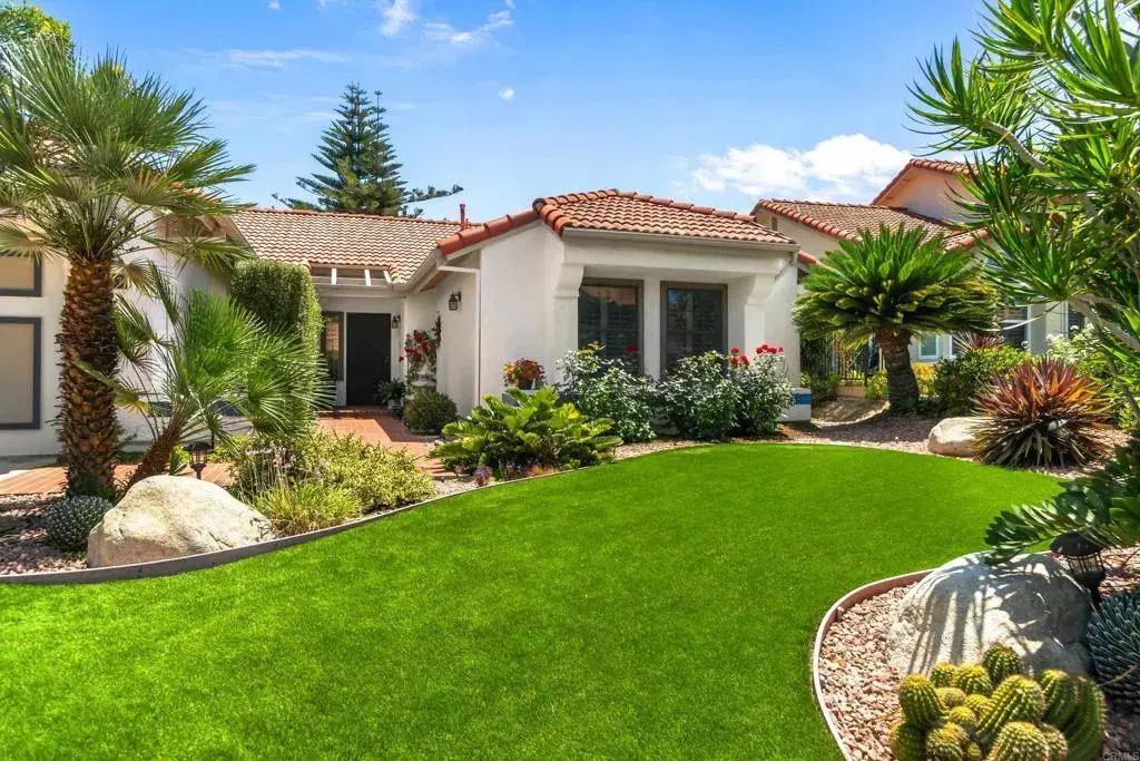 2587 Magellan Lane, Vista