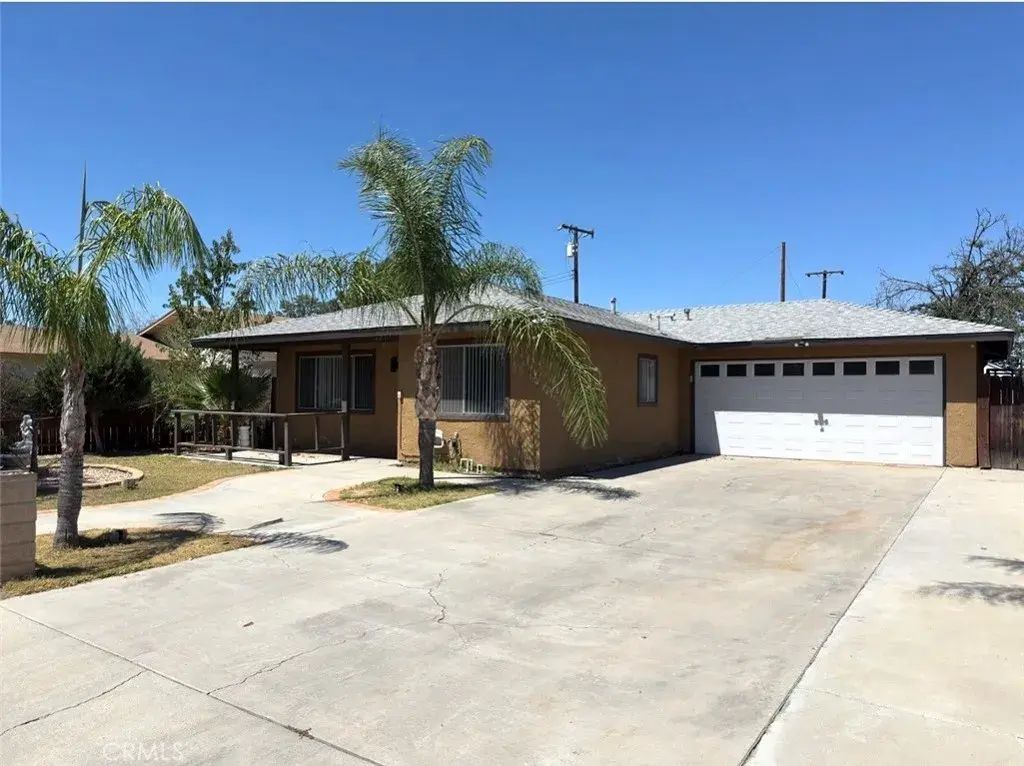 915 Marlyce, Hemet
