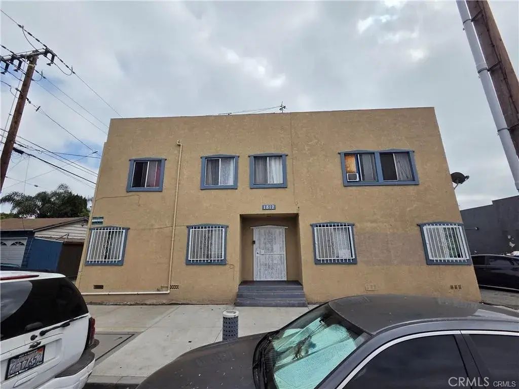 1561 W Pacific Coast Highway, Long Beach
