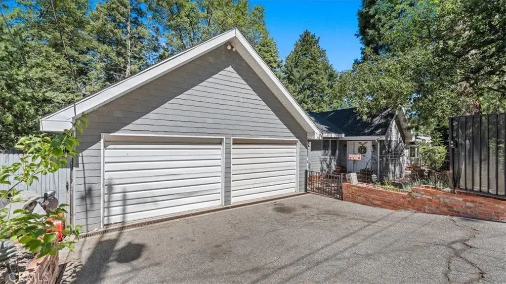 5998 Pine Avenue, Angelus Oaks