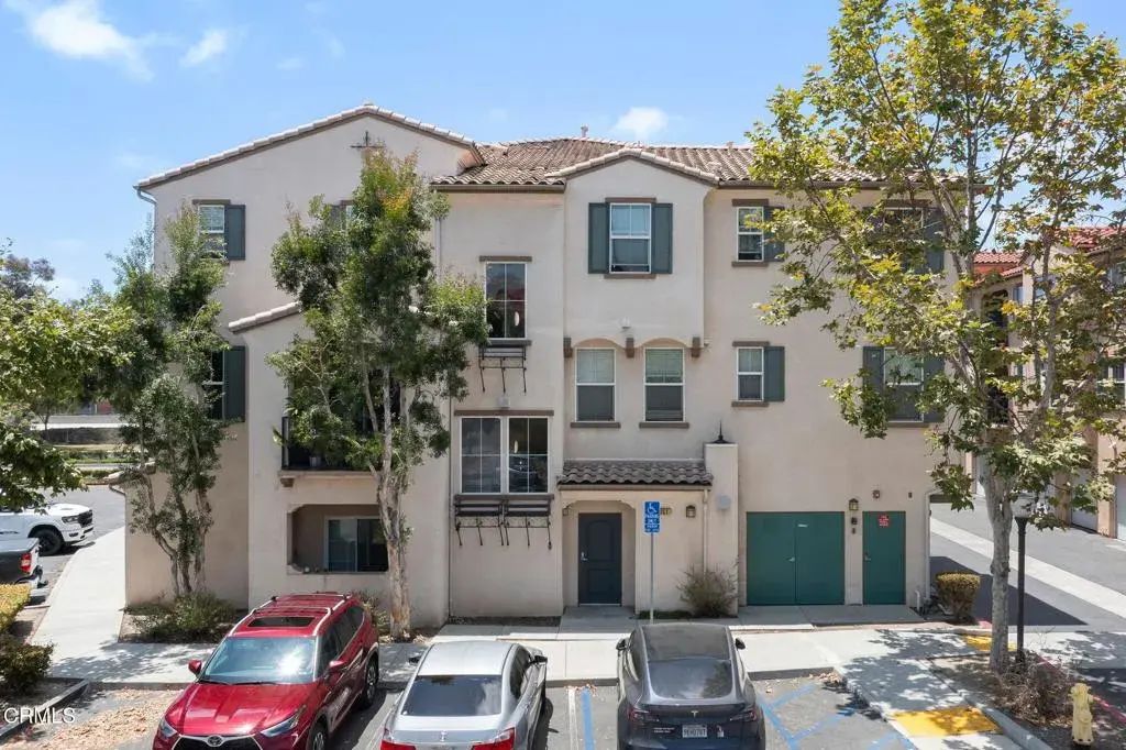 351 Riverpark 301, Oxnard