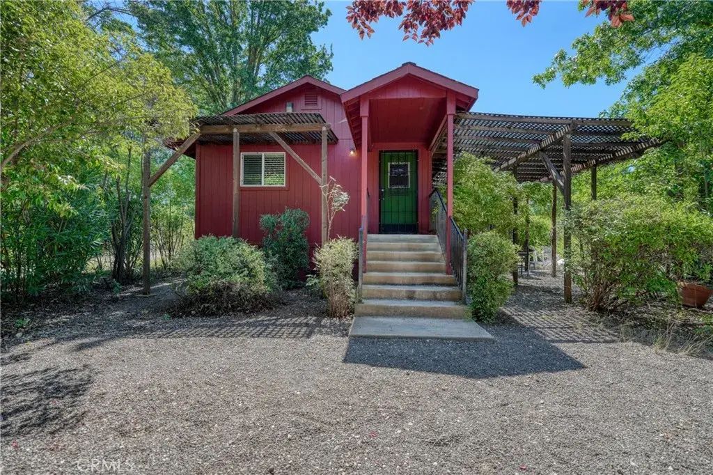2145 Big Valley, Lakeport