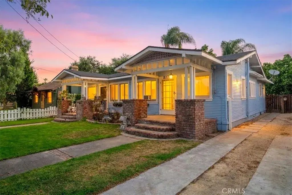 817 E Palmyra Avenue, Orange
