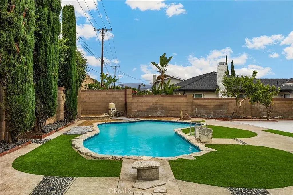 5255 E Bergh Drive, Anaheim