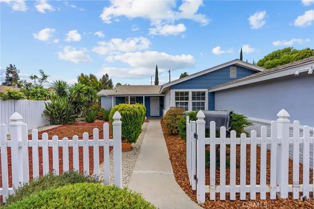 17254 Lahey, Granada Hills