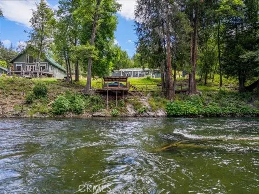 271 Thistle, Douglas City