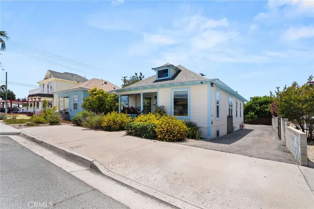1107 Orange, Redlands