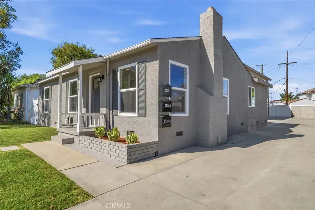 5711 Rocket, Lakewood