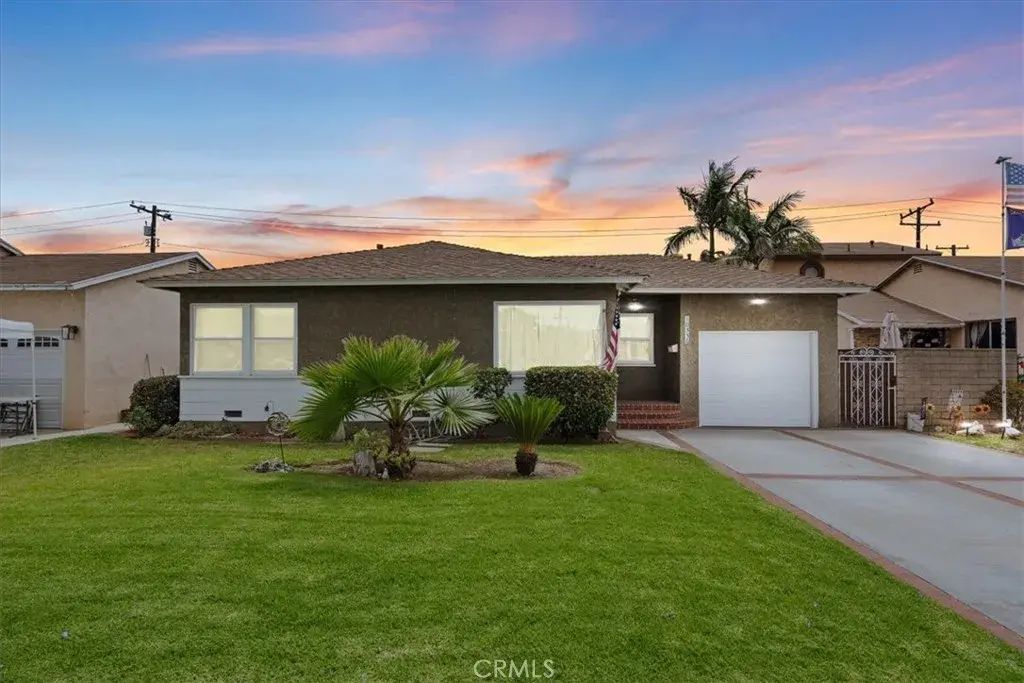 10336 Floral, Whittier