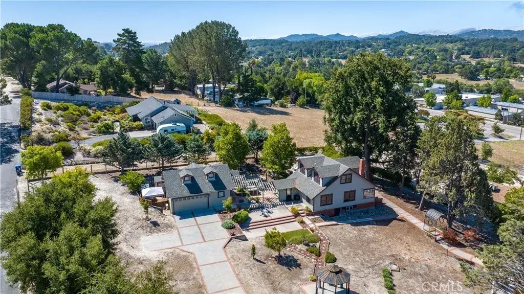 3155 El Camino Real, Atascadero