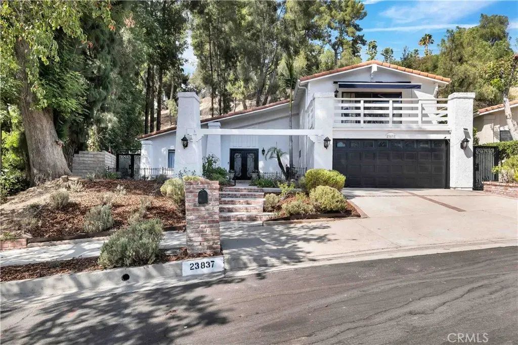 23837 Ladrillo Street, Woodland Hills