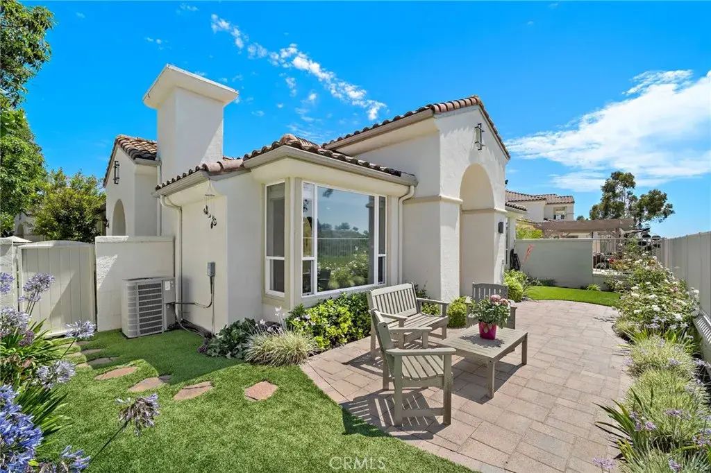 82 Avenida Cristal, San Clemente