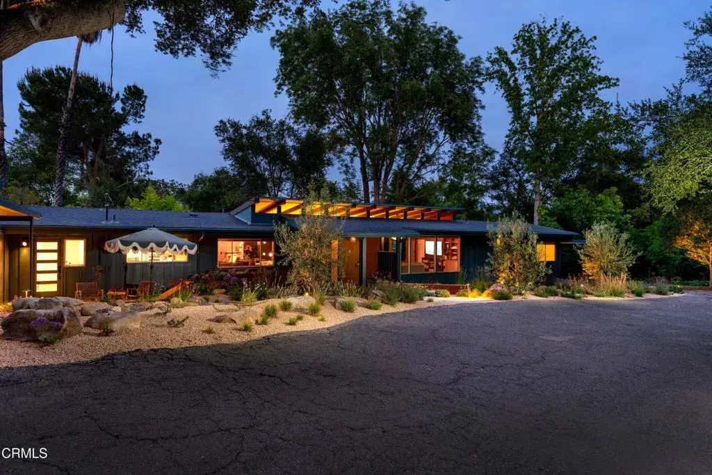 2046 Los Encinos Road, Ojai