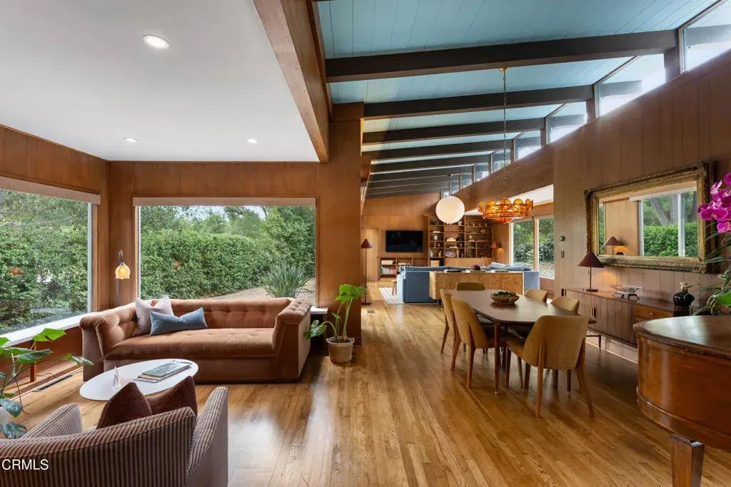 2046 Los Encinos Road, Ojai
