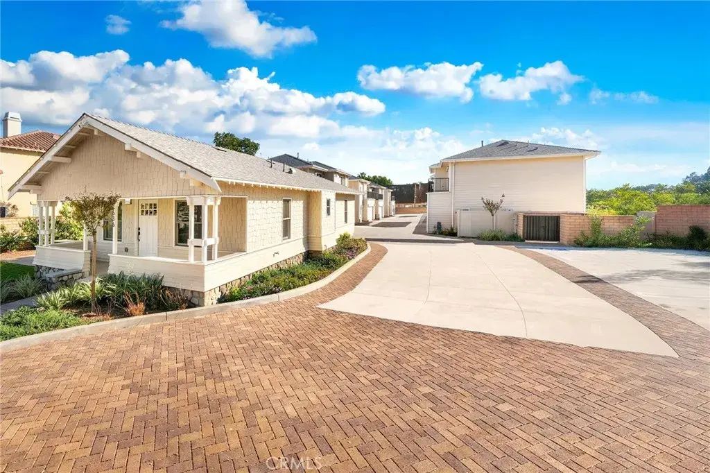 644 W Grand Avenue, Pomona