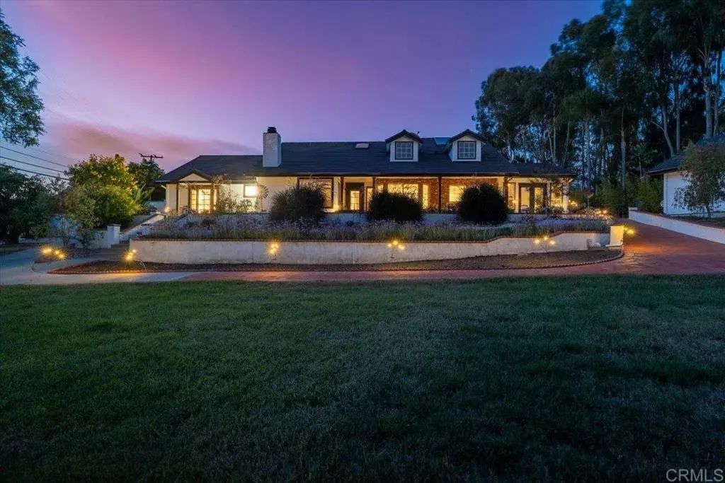 2794 Alta Vista Drive, Fallbrook