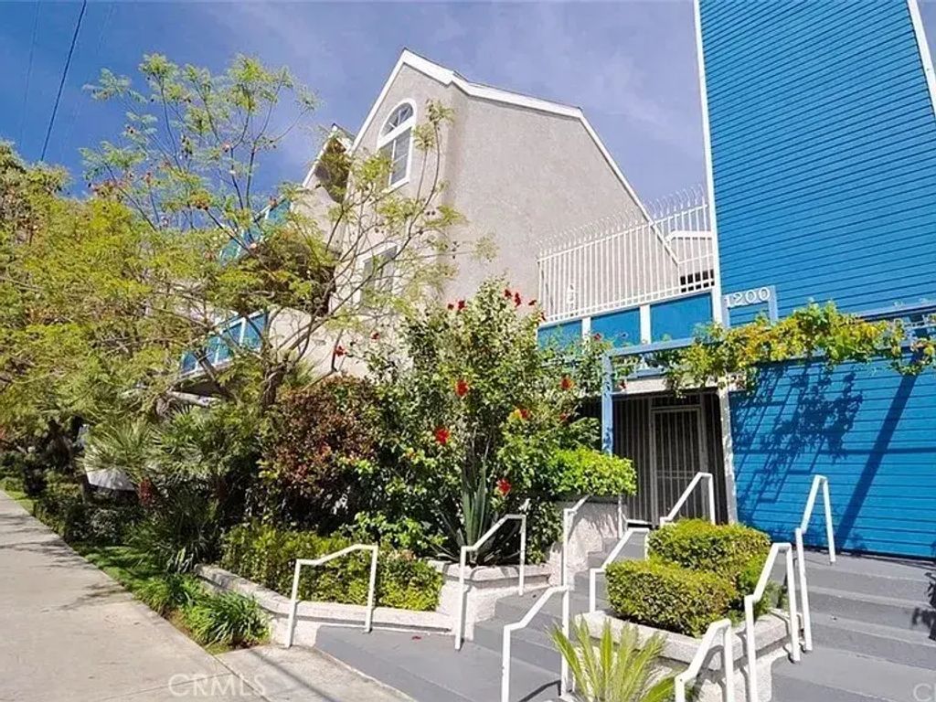 1200 Gaviota Avenue Avenue 305, Long Beach