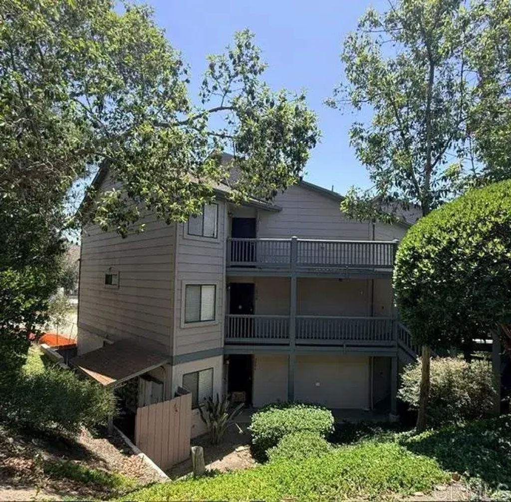 2912 Anawood Way, Spring Valley