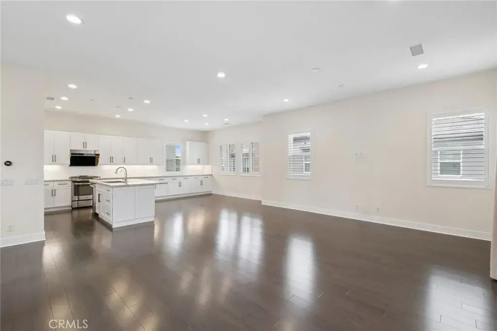 243 Cultivate, Irvine