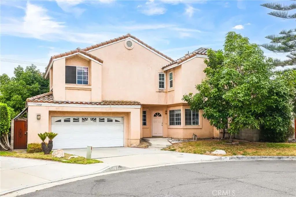 5108 W Napali, Santa Ana