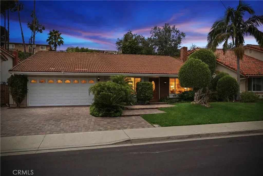 27201 Galvez, Mission Viejo