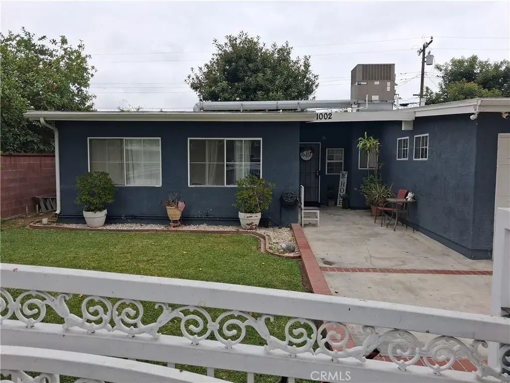 1002 Big Dalton, La Puente