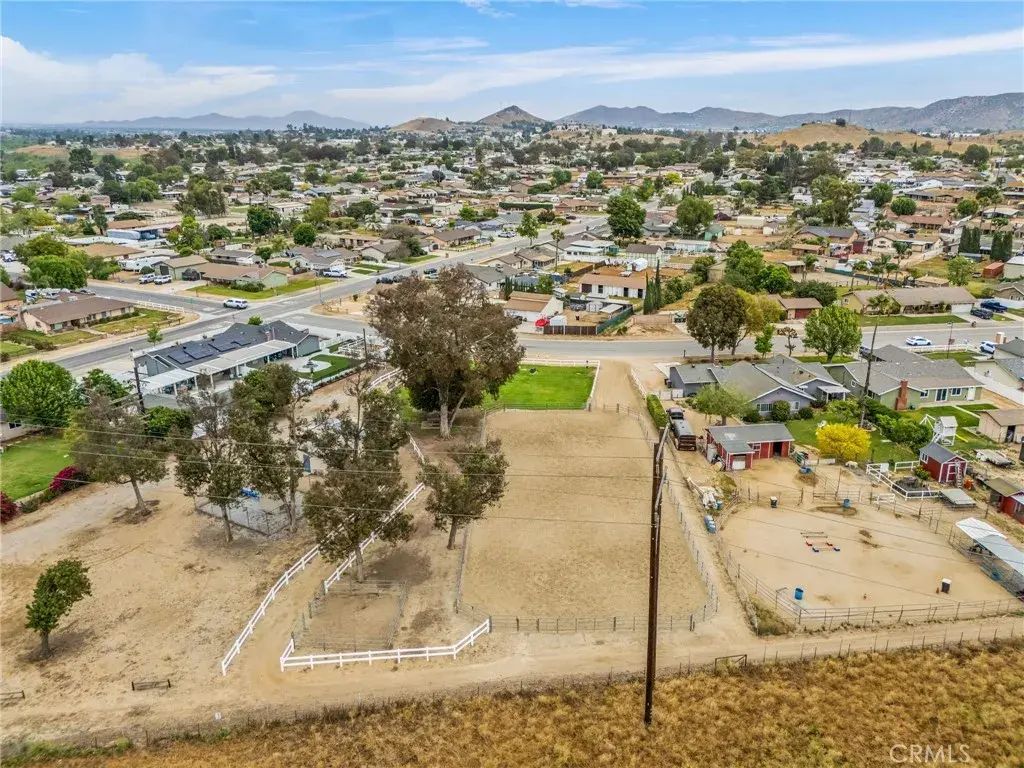 3998 Bluff, Norco