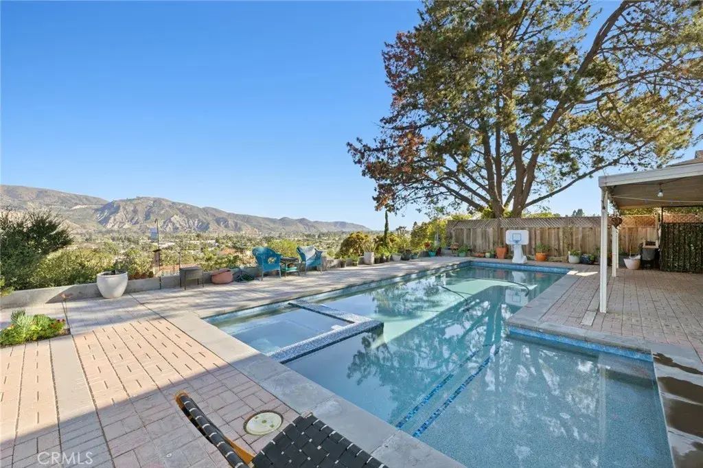 468 E View, Santa Paula