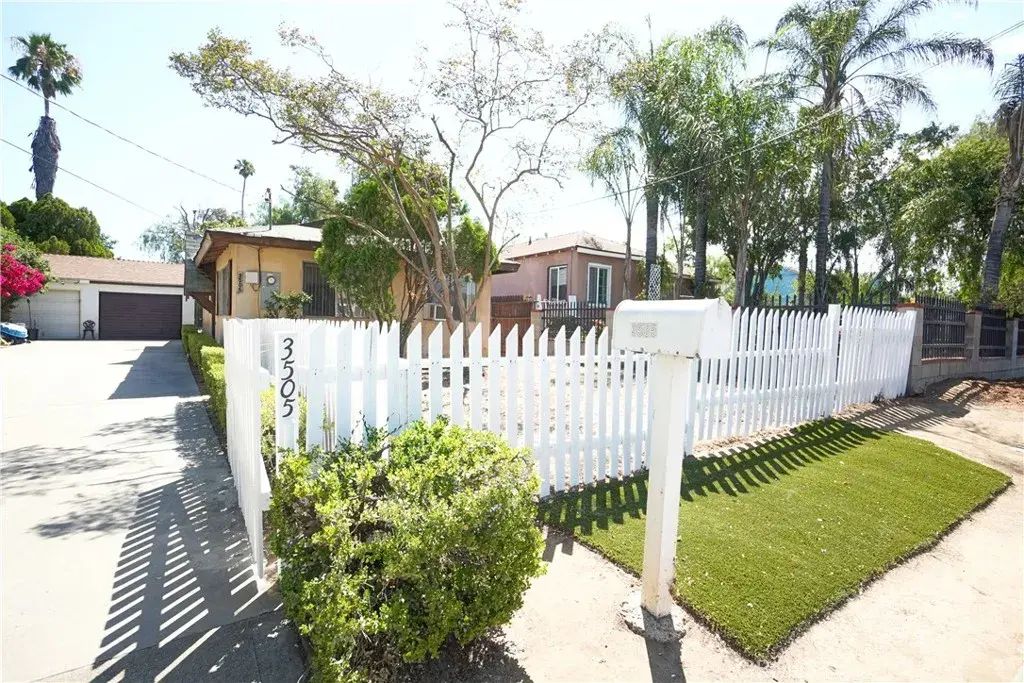 3505 Mckinley, Riverside