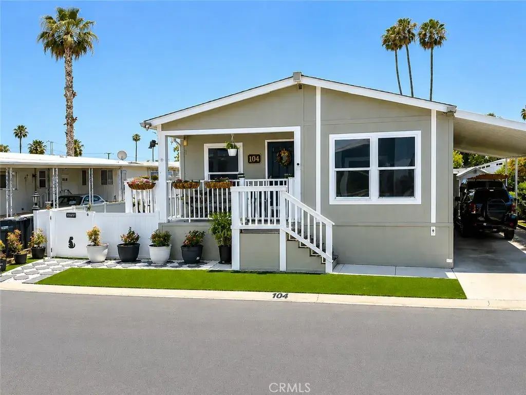 601 N Kirby St Space 104, Hemet