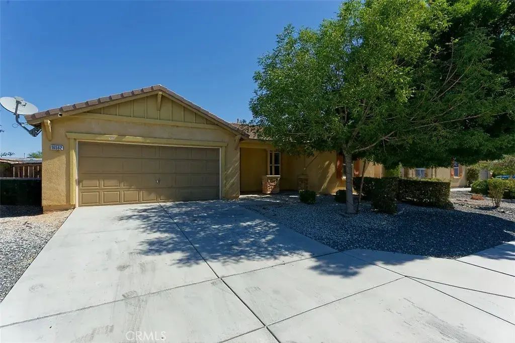 16562 Jasmine Street, Victorville